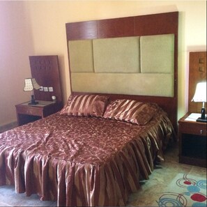 Suite – executive | Skrivebord, blendingsgardiner, wi-fi (inkludert) og sengetøy