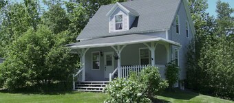 Comfort and Convenience - 0.5kms from Cabot Trail