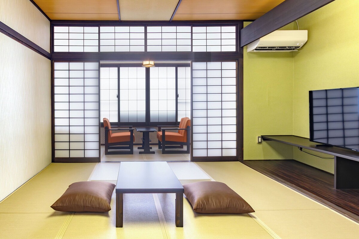 Standard Japanese-Style Room (No View) for 4 people - Shower Only - Non Smoking | In-room safe, free WiFi, bed sheets