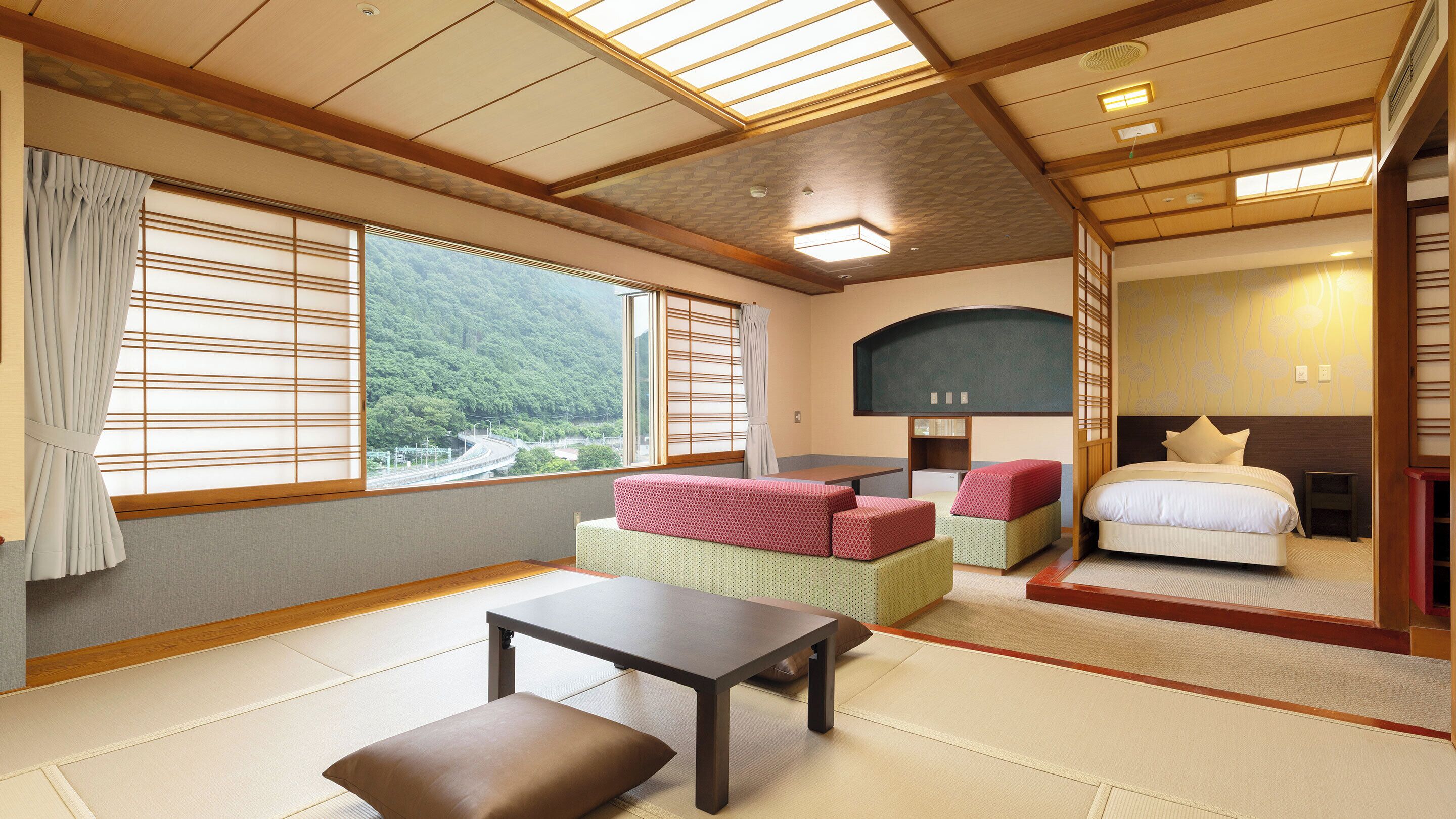 Habitació amb dos llits individuals estàndard (Japanese-Western-Style,for 5 Pax,Bath) | Caixa forta a l'habitació, wifi gratuïta i roba de llit 