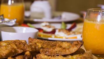 Petit déjeuner composé de spécialités régionales compris tous les jours