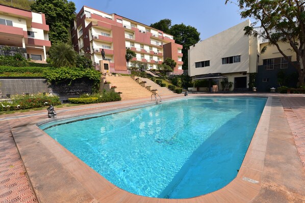 Outdoor pool - Rajpracha Khaoyai (Pak Chong)