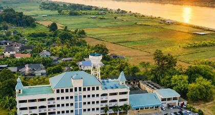 Royal Jommanee Hotel