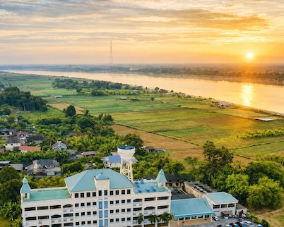 Royal Jommanee Hotel