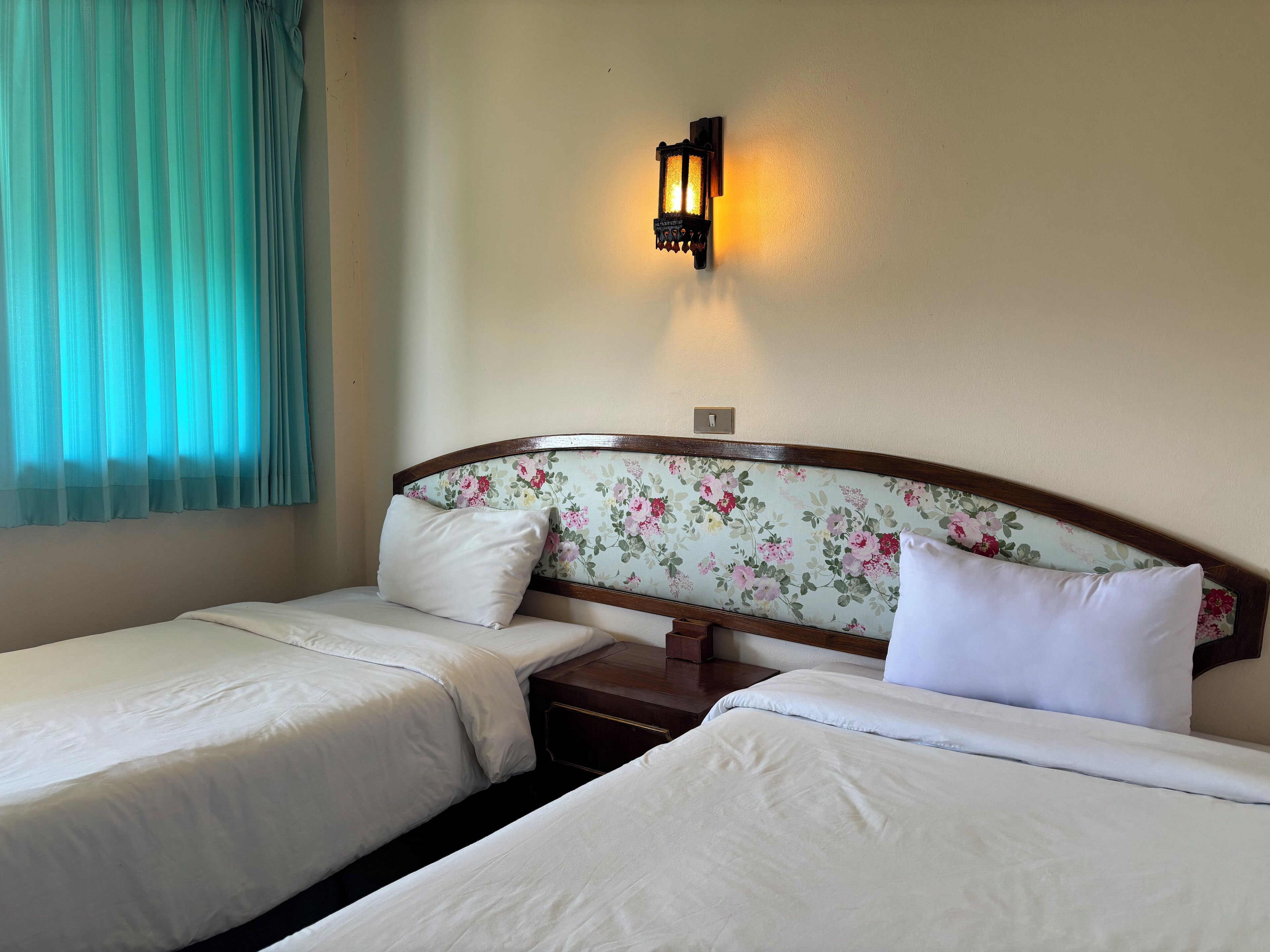 Skrivebord og wi-fi (inkludert)