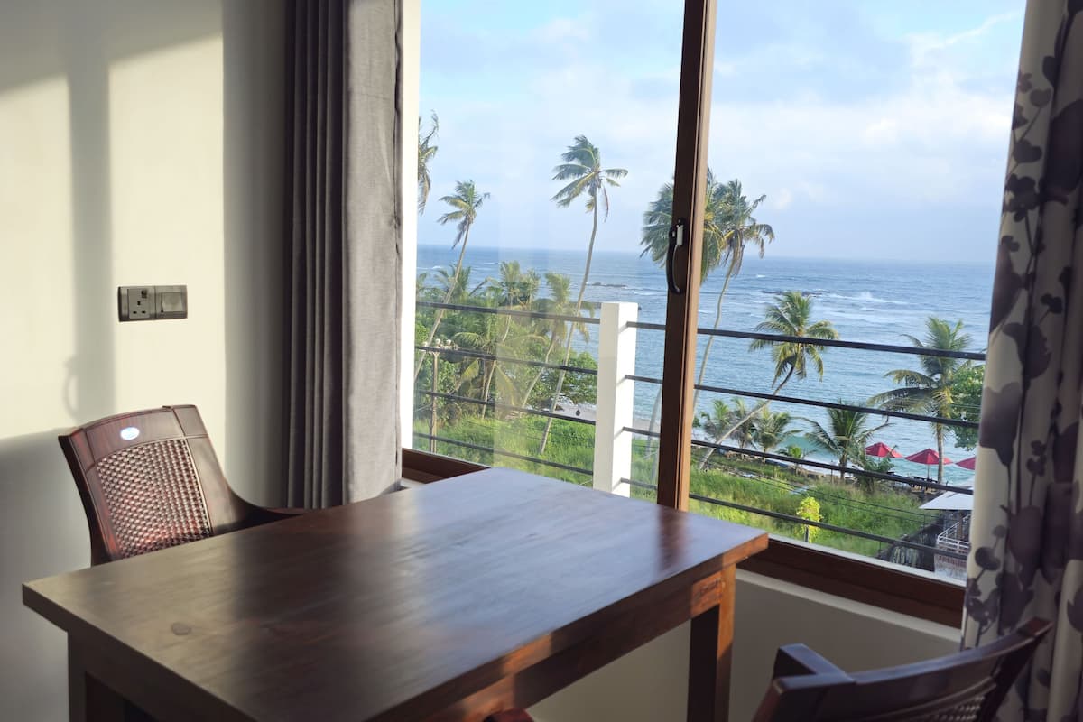 In-room safe, individually furnished, desk, laptop workspace