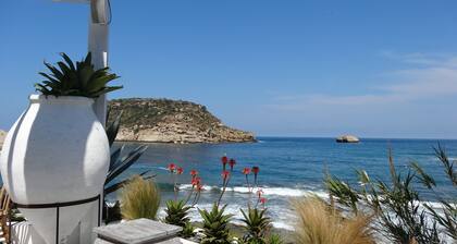 La Sella 4 bedroom, 3 bath villa,10x5m pool, A/C in bedrooms, wifi, great views.