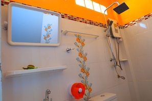 Bungalow with Mountain View | Bathroom