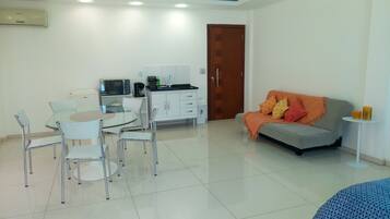 Loft | 2 bedrooms, minibar, free WiFi