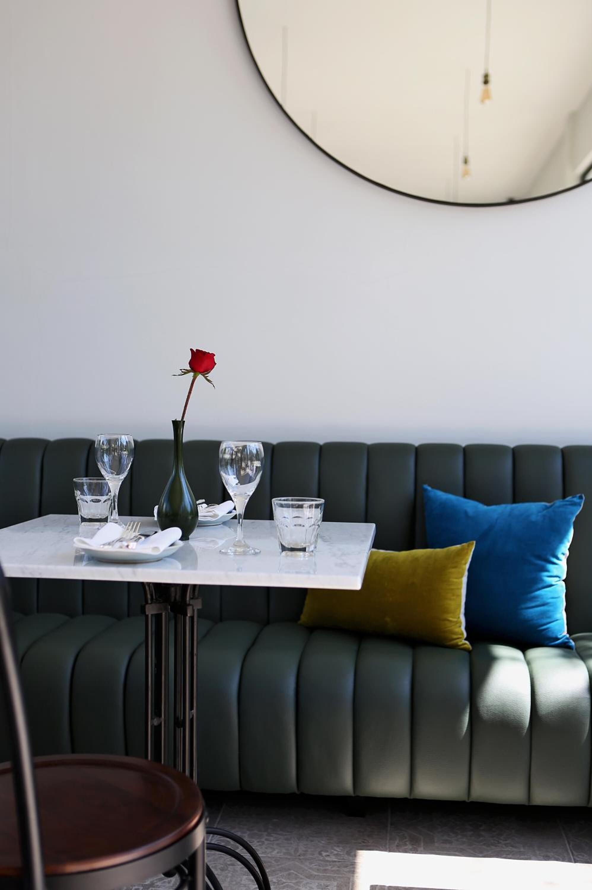 Lunch and dinner served