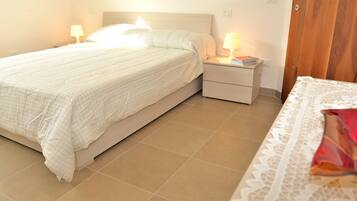 3 Schlafzimmer, Bügeleisen/Bügelbrett, WLAN, Bettwäsche