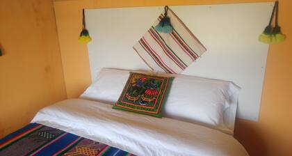 Hotel - Uros Balsero