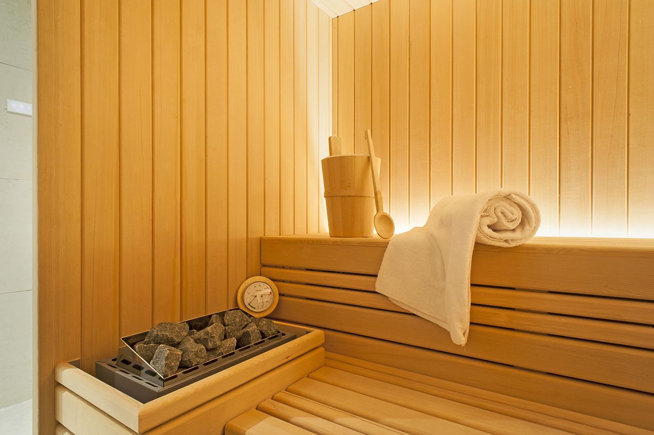 sauna, turkish bath/hammam, body treatments, aromatherapy, body wraps