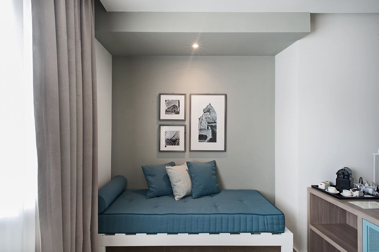 junior quadruple room | minibar, in-room safe, individually decorated, individually furnished