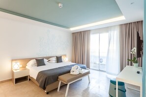 Chambre Triple Exécutive | Minibar, coffres-forts dans les chambres, décoration personnalisée