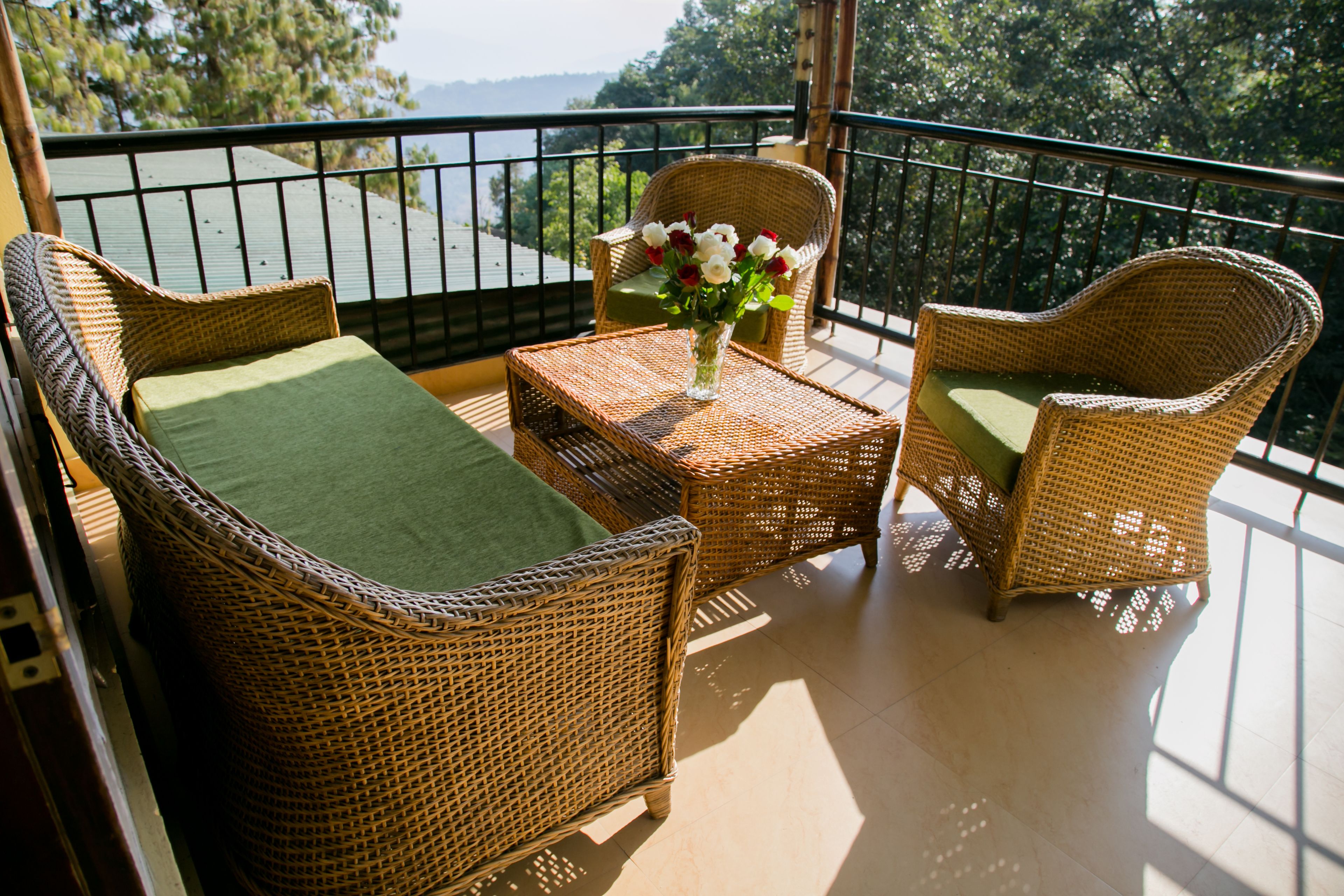 ห้องคลาสสิกดับเบิล, เตียงควีนไซส์ 1 เตียง, วิวภูเขา | ระเบียง