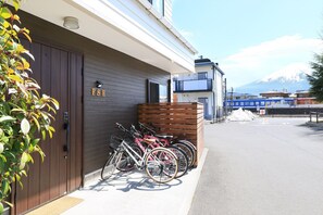 Front of property - Fuji Scenic House73 (Fujikawaguchiko)