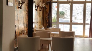 Unclassified image, 2 of 28, button - Hôtel Le Palmarium (Amelie-les-Bains-Palalda)