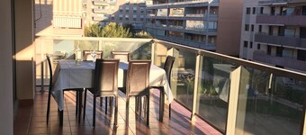 BEAUTIFUL APARTMENT WITH LARGE TERRACE IN SALOU