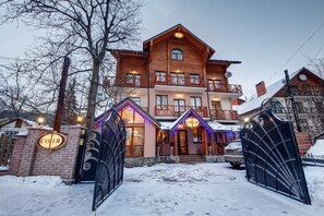 Front of property - Hotel Sofia (Yaremche)