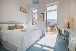 1 habitación, minibar, caja de seguridad en la habitación y escritorio