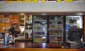 Snack bar - Brolga Hotel Motel (Coleambally)