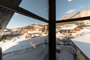 View from room - Hotel Solaia (Selva di Val Gardena)