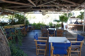 Lobby sitting area - Stavento Apartments (Aigialeia)