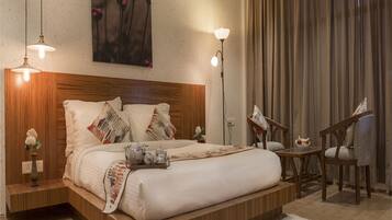 Executive Room, Mountain View | Desk, iron/ironing board, free WiFi