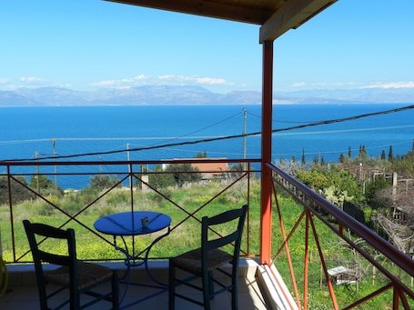 Villa, 3 Bedrooms, Hot Tub, Sea View (Trapeza) | Balcony