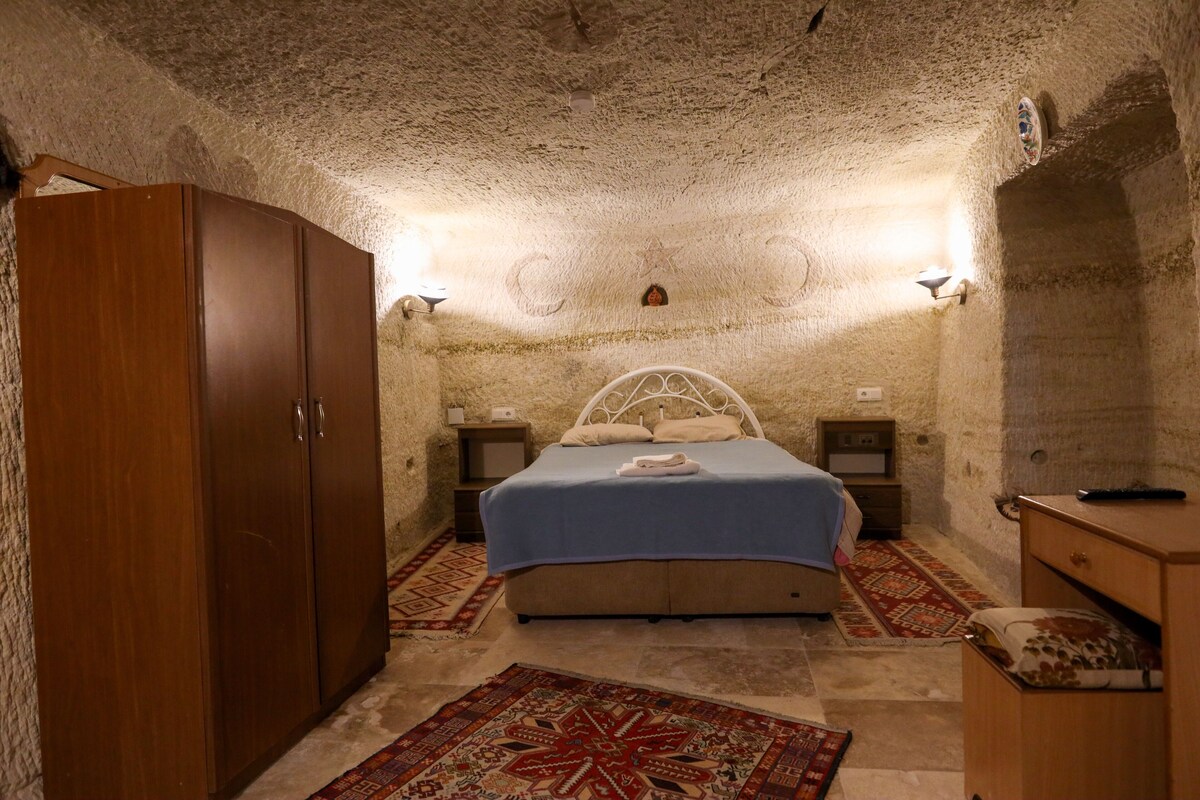Deluxe 3 Kisilik Kuvetli Oda | In-room safe, soundproofing, free WiFi