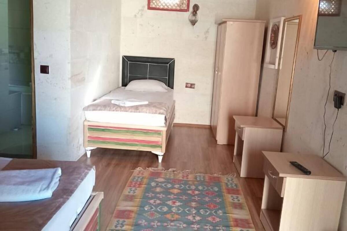 In-room safe, soundproofing, free WiFi