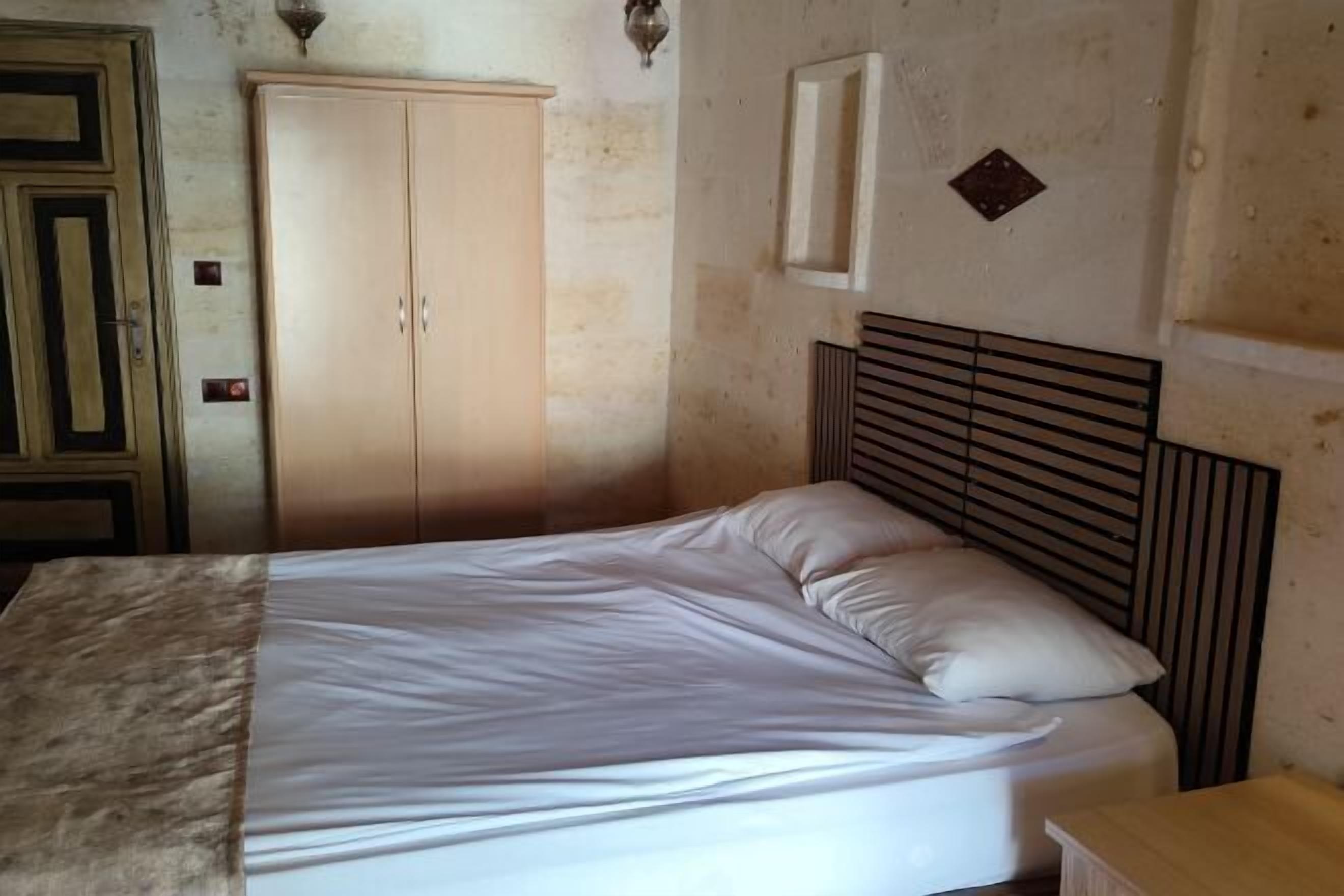 In-room safe, soundproofing, free WiFi