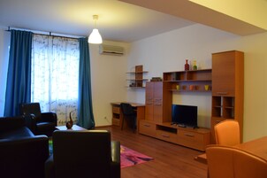 Standard Studio | Living area