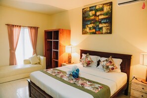 Executive Double Room | Desk, blackout curtains, soundproofing, free WiFi