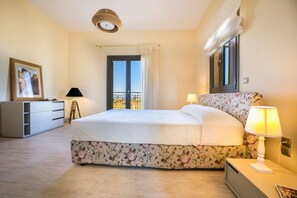 Villa (Orion) | 1 dormitorio, ropa de cama de alta calidad, caja fuerte y escritorio