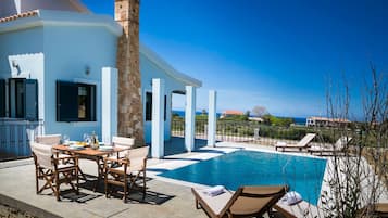 Villa (Seirios) | Terraza o patio