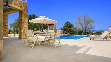 Afrodite Luxury Villa | Terrace/patio