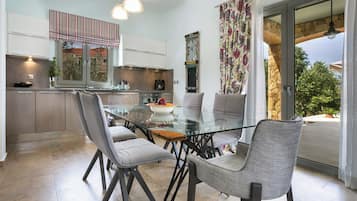 Afrodite Luxury Villa | Dining room