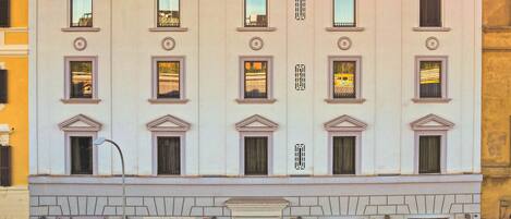 Facciata della struttura