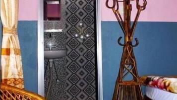 In-room safe, desk, soundproofing, free WiFi