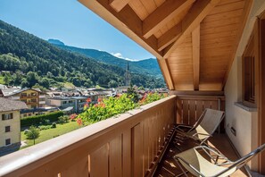 Deluxe Suite | Balcony