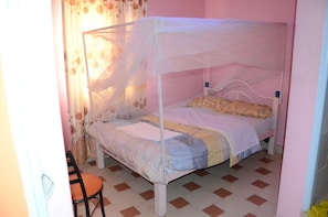 Free WiFi, bed sheets