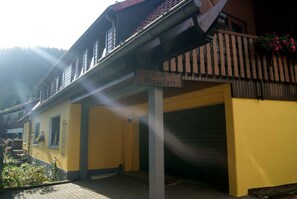 Unclassified image, 2 of 8, button - Single room - No. 05 - Pension Haus Brückner (Wildemann)