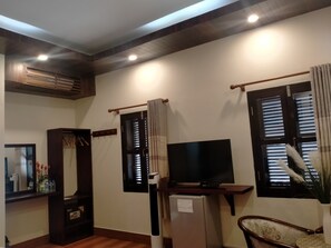 Suite Family Room | In-room safe, blackout drapes, soundproofing, free WiFi - Sakaodeuan Hotel (Luang Prabang)