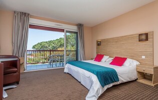 Internet, bed sheets