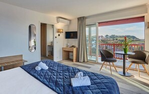 Room - St Jean Luz Hotel Erromardie Suite 4p (Saint-Jean-de-Luz)