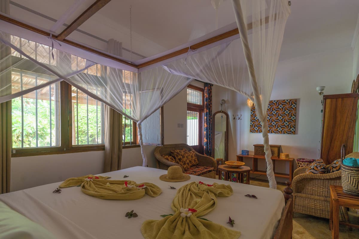 Essential Room | In-room safe, free WiFi, bed sheets
