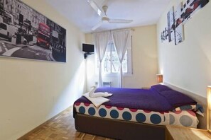 Double Room, Private Bathroom - MotorSport Barcelona (Barcelona)