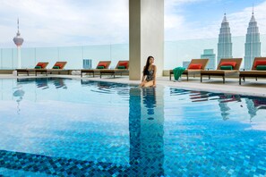 Kolam renang terbuka